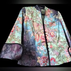 Vintage-inspired Monaco floral jacket with Asian-style button details